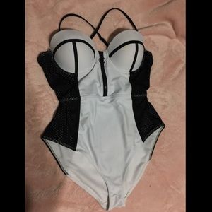 BONGO steel-bone slimming push-up one pc. swimsuit